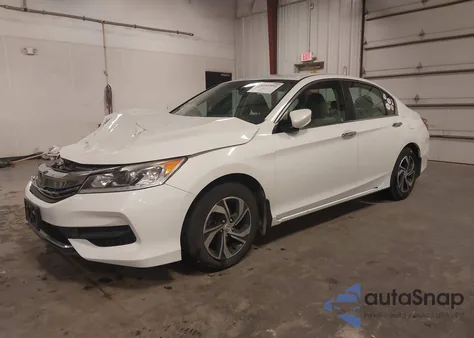 2017 Honda Accord Lx z USA, uszkodzony, nr VIN 1HGCR2F39HA011702